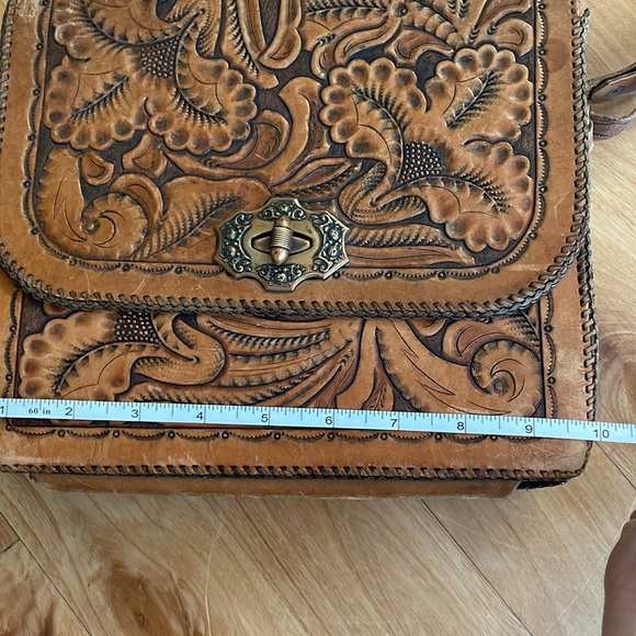 Vintage tooled Mexican leather irises saddle leather bag purse - Picture 11 of 12